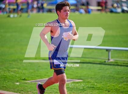 Thumbnail 1 in Rosehill Eagles Relays (3200M) photogallery.
