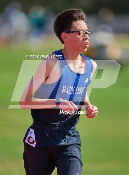 Thumbnail 3 in Rosehill Eagles Relays (3200M) photogallery.