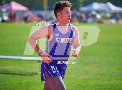 Thumbnail 2 in Rosehill Eagles Relays (3200M) photogallery.