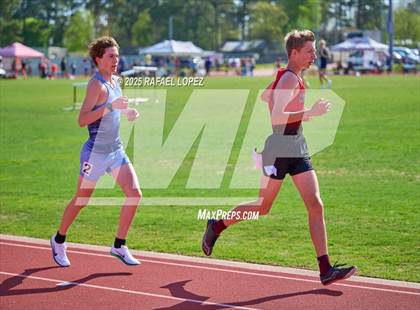 Thumbnail 1 in Rosehill Eagles Relays (3200M) photogallery.