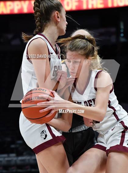 Thumbnail 3 in Golden vs. Green Mountain photogallery.