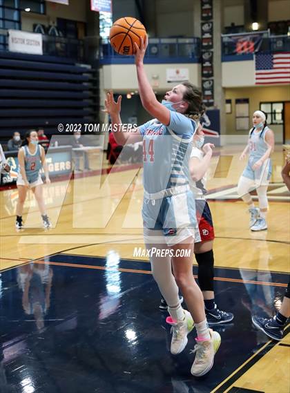 Thumbnail 3 in Charlotte Catholic @ Providence Day photogallery.