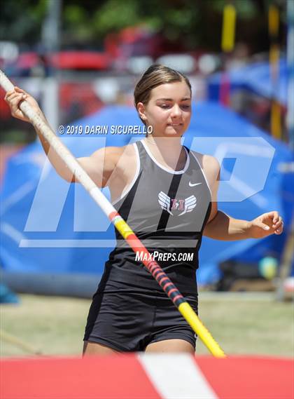 Thumbnail 3 in AIA Track & Field Championships (Girls Pole Vault) photogallery.