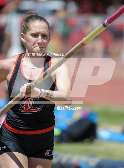 Thumbnail 1 in AIA Track & Field Championships (Girls Pole Vault) photogallery.