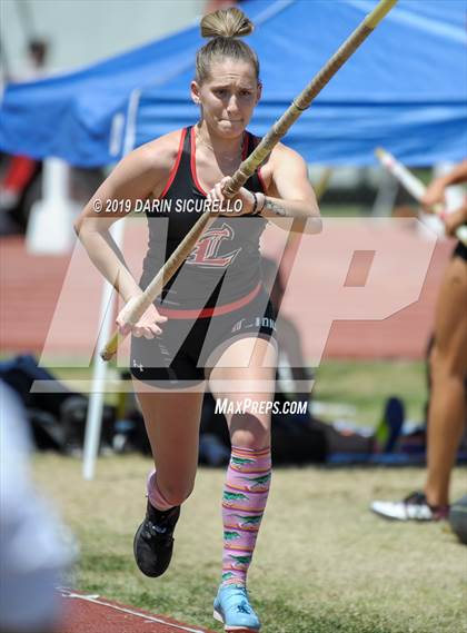 Thumbnail 1 in AIA Track & Field Championships (Girls Pole Vault) photogallery.