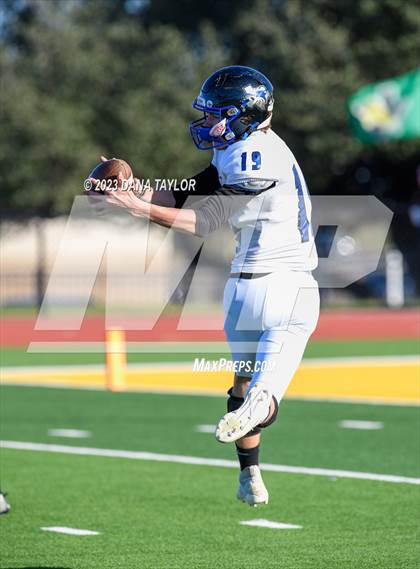 Thumbnail 3 in Oglesby vs Richland Springs (UIL 1A State Semifinal) photogallery.