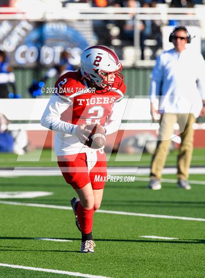 Thumbnail 1 in Oglesby vs Richland Springs (UIL 1A State Semifinal) photogallery.