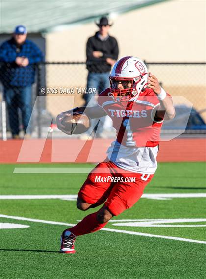 Thumbnail 3 in Oglesby vs Richland Springs (UIL 1A State Semifinal) photogallery.