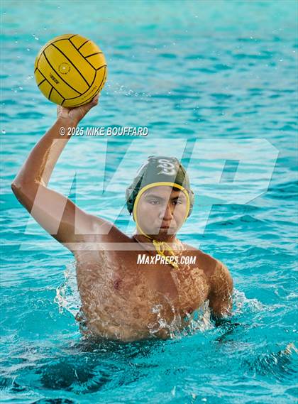 Thumbnail 2 in JV: Oxnard @ Santa Barbara photogallery.