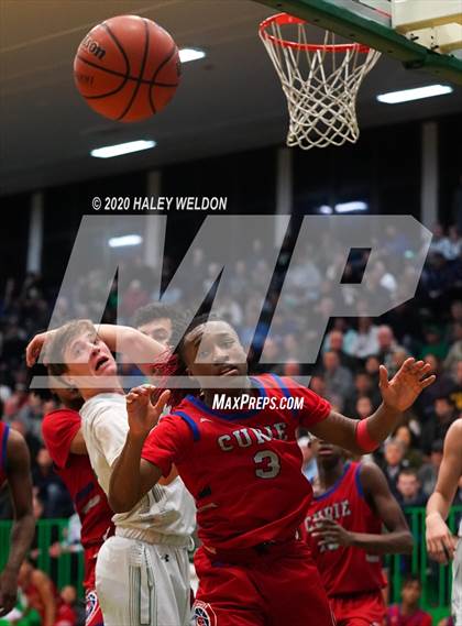 Thumbnail 2 in Curie @ Niles Notre Dame photogallery.