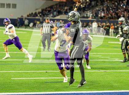 Thumbnail 2 in Anna vs. Panther Creek (UIL 4A D1 Regional Playoff) photogallery.