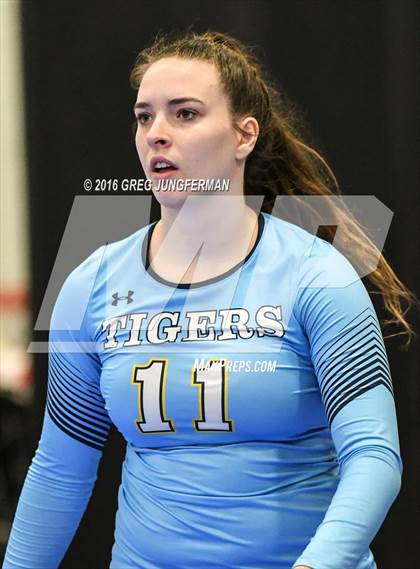 Thumbnail 3 in Notre Dame vs. Salinas (Tiger Cup Invitational) photogallery.