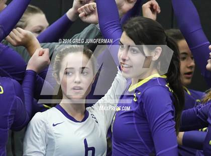 Thumbnail 2 in Notre Dame vs. Salinas (Tiger Cup Invitational) photogallery.