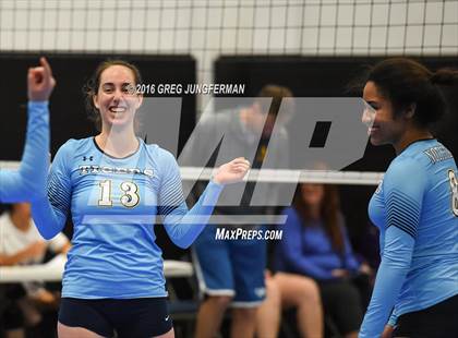 Thumbnail 1 in Notre Dame vs. Salinas (Tiger Cup Invitational) photogallery.