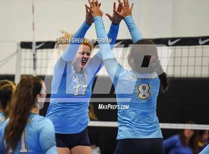 Thumbnail 3 in Notre Dame vs. Salinas (Tiger Cup Invitational) photogallery.