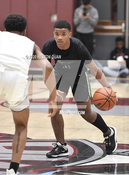 Thumbnail 2 in Mayfair vs. Moreau Catholic (Rancho Mirage Holiday Invitational) photogallery.