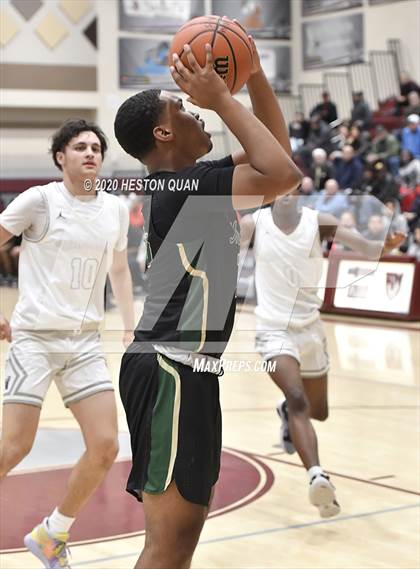 Thumbnail 3 in Mayfair vs. Moreau Catholic (Rancho Mirage Holiday Invitational) photogallery.