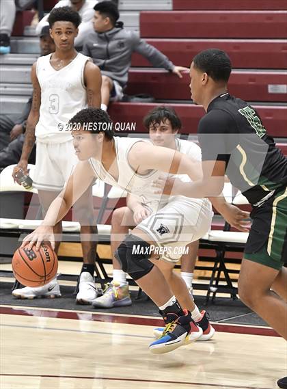 Thumbnail 2 in Mayfair vs. Moreau Catholic (Rancho Mirage Holiday Invitational) photogallery.