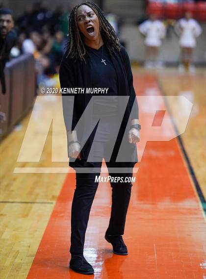 Thumbnail 3 in DeSoto vs Duncanville (6A Region I quarterfinal) photogallery.