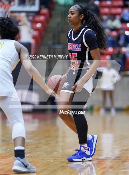 Thumbnail 1 in DeSoto vs Duncanville (6A Region I quarterfinal) photogallery.
