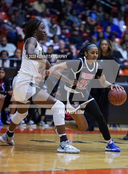 Thumbnail 3 in DeSoto vs Duncanville (6A Region I quarterfinal) photogallery.