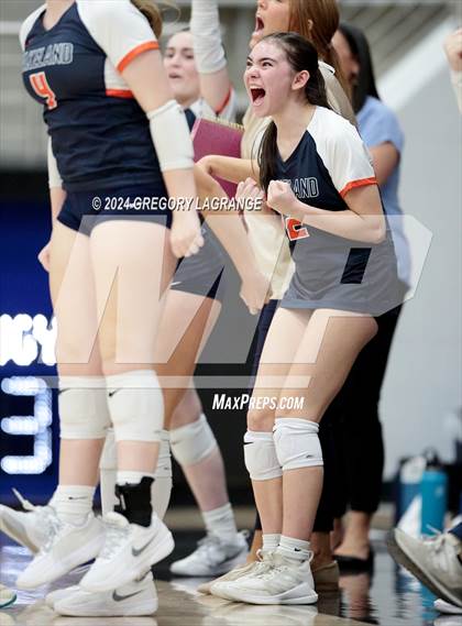Thumbnail 1 in Lovejoy vs Wakeland (UIL5A Volleyball Regional Final Division 2) photogallery.