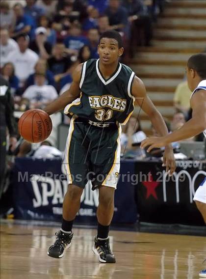 Thumbnail 1 in Eisenhower vs. Rocklin (CIF State D2 Final) photogallery.