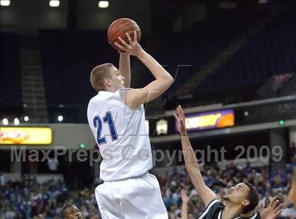 Thumbnail 3 in Eisenhower vs. Rocklin (CIF State D2 Final) photogallery.