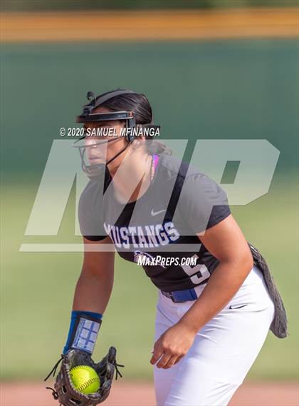 Thumbnail 1 in Millard North @ Gretna photogallery.