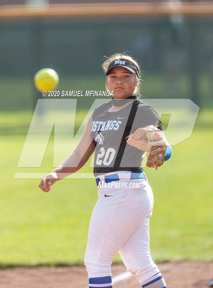 Thumbnail 1 in Millard North @ Gretna photogallery.