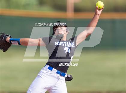 Thumbnail 3 in Millard North @ Gretna photogallery.