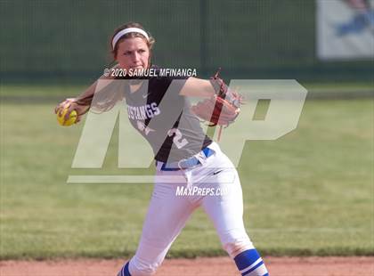 Thumbnail 3 in Millard North @ Gretna photogallery.