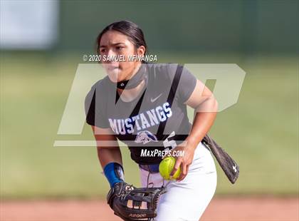 Thumbnail 3 in Millard North @ Gretna photogallery.