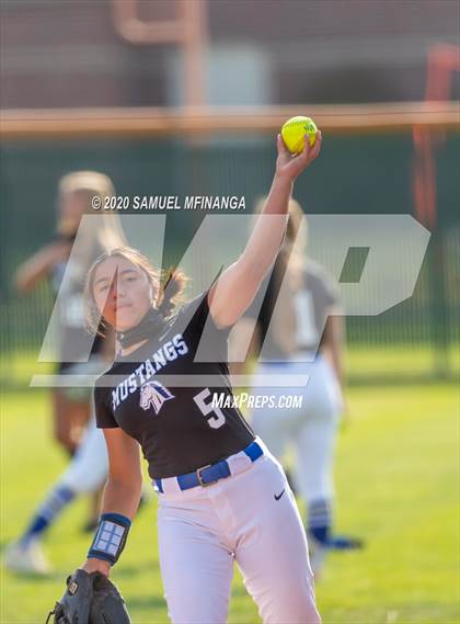 Thumbnail 1 in Millard North @ Gretna photogallery.
