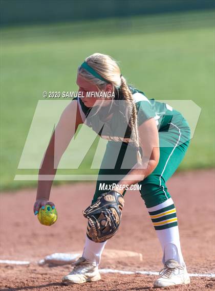 Thumbnail 3 in Millard North @ Gretna photogallery.