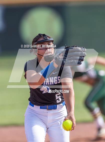 Thumbnail 3 in Millard North @ Gretna photogallery.