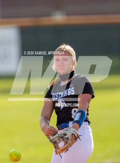 Thumbnail 1 in Millard North @ Gretna photogallery.