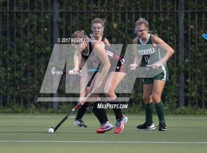 Thumbnail 2 in St. John's vs. Greenhill photogallery.