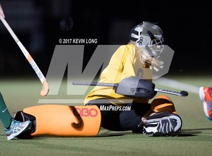 Thumbnail 3 in St. John's vs. Greenhill photogallery.