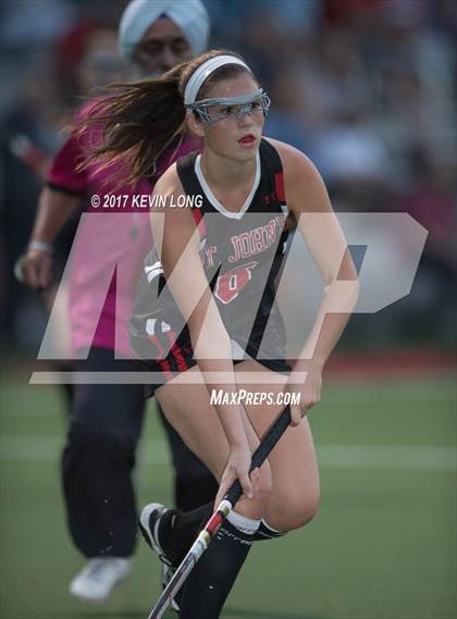 Thumbnail 1 in St. John's vs. Greenhill photogallery.