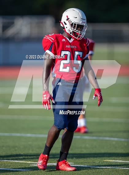 Thumbnail 2 in Christian Brothers vs Henry County (Scrimmage) photogallery.
