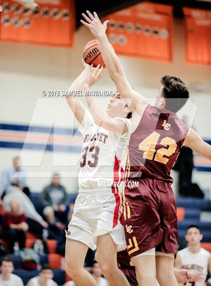 Thumbnail 1 in La Canada vs Shalhevet (4th Annual West Valley Thanksgiving Tip-Off Classic) photogallery.