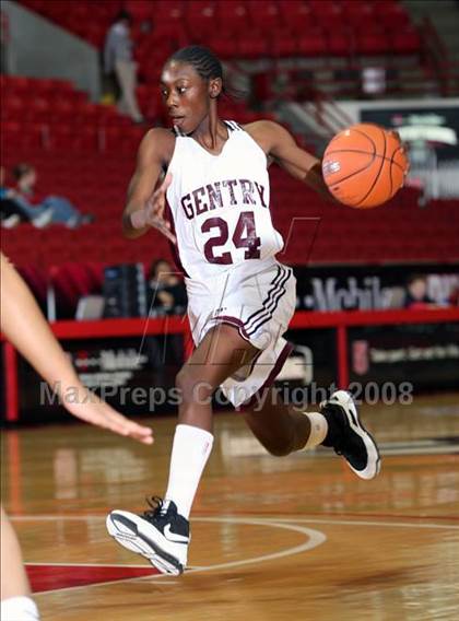 Thumbnail 1 in Gentry vs. University (T-Mobile Invitational) photogallery.