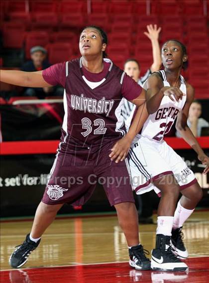Thumbnail 2 in Gentry vs. University (T-Mobile Invitational) photogallery.