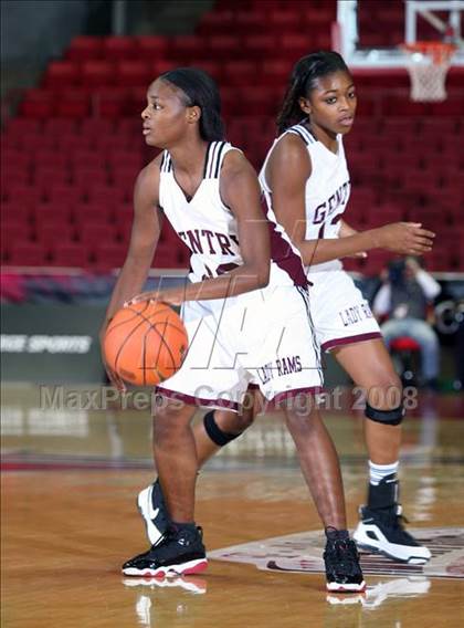 Thumbnail 3 in Gentry vs. University (T-Mobile Invitational) photogallery.