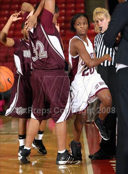 Thumbnail 2 in Gentry vs. University (T-Mobile Invitational) photogallery.