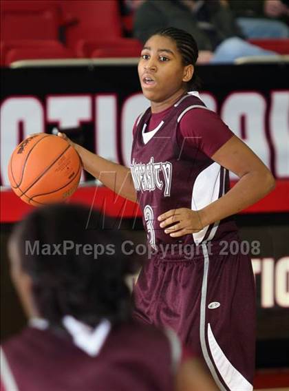 Thumbnail 2 in Gentry vs. University (T-Mobile Invitational) photogallery.