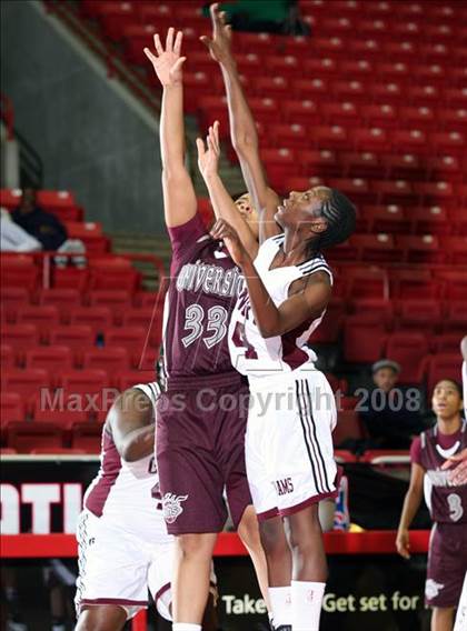 Thumbnail 1 in Gentry vs. University (T-Mobile Invitational) photogallery.