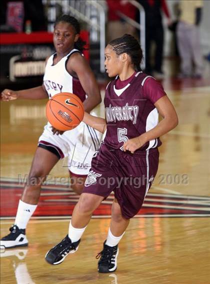 Thumbnail 2 in Gentry vs. University (T-Mobile Invitational) photogallery.