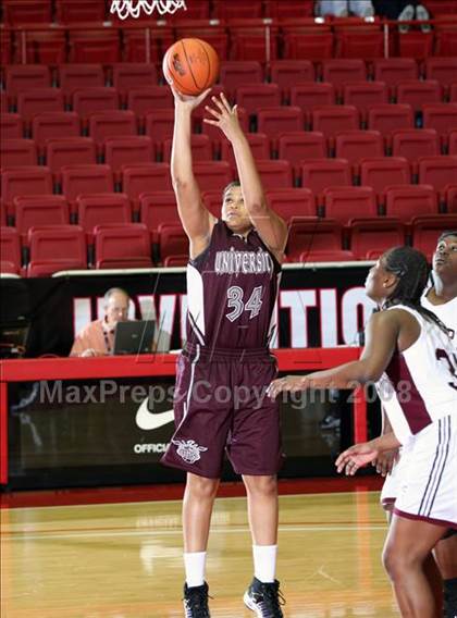 Thumbnail 3 in Gentry vs. University (T-Mobile Invitational) photogallery.